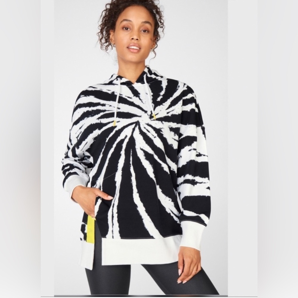 FABLETIES PULLOVER JASMINE SIDE SLIT HOODIE